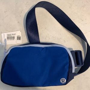 Lululemon Everywhere Belt Bag